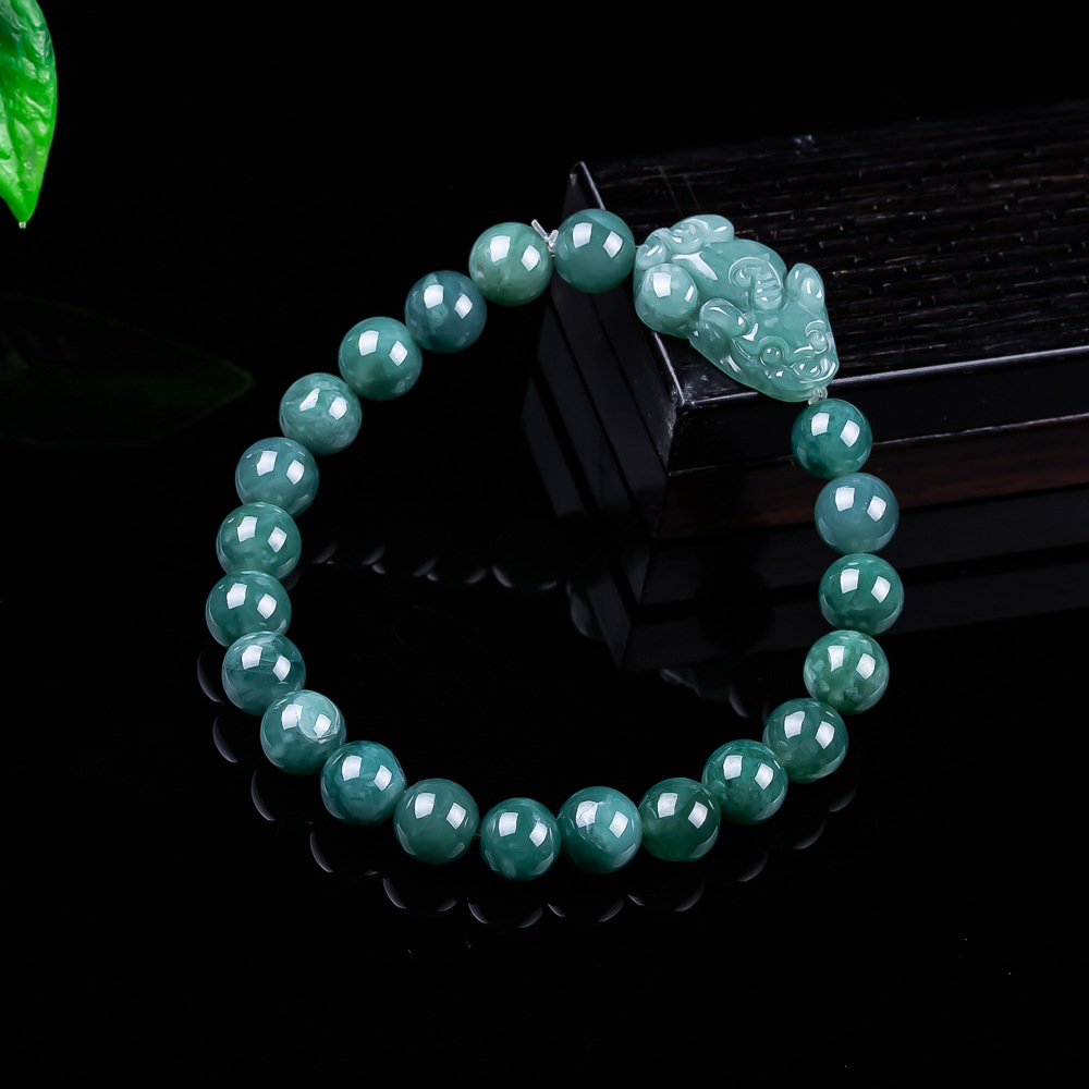 Natural Burmese Jadeite Pixiu  - Woman Accessory 评论和价格